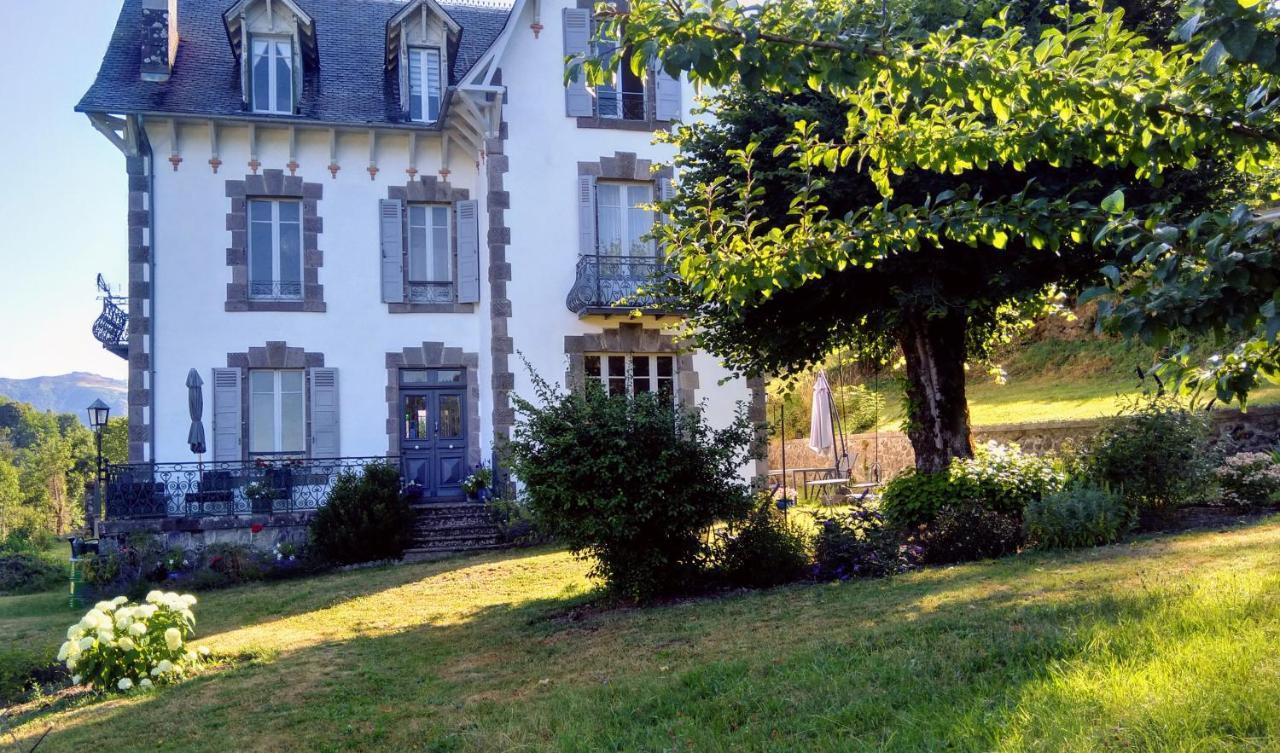 La Maison Normande Saint-Cirgues-de-Jordanne Exterior photo